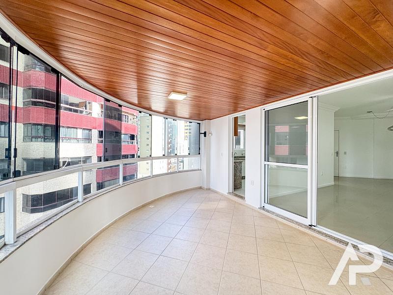 QUADRA DO MAR, 03 SUÍTES, CHURRASQUEIRA Á CARVÃO — foto 3