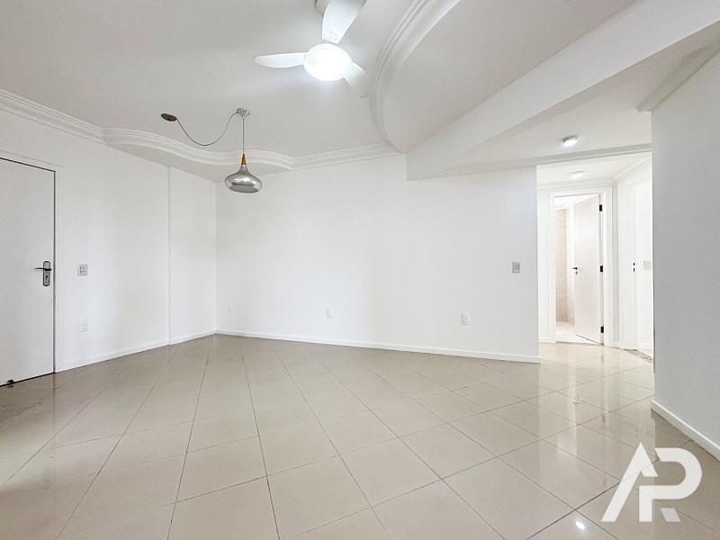 QUADRA DO MAR, 03 SUÍTES, CHURRASQUEIRA Á CARVÃO — foto 5