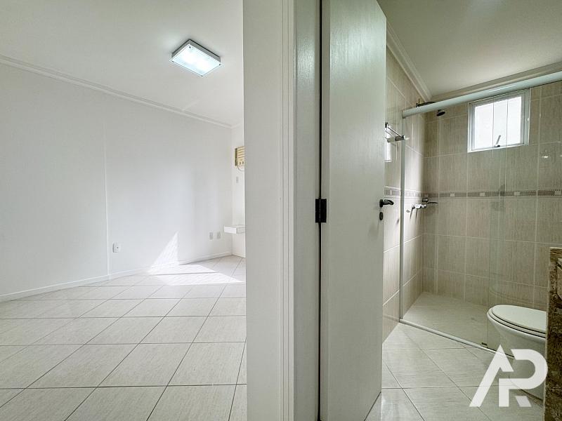 QUADRA DO MAR, 03 SUÍTES, CHURRASQUEIRA Á CARVÃO — foto 10