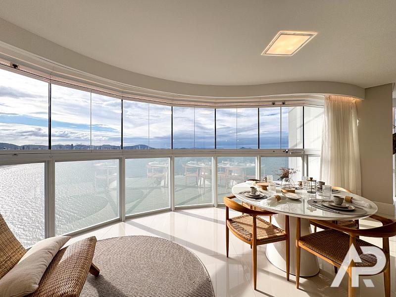 FRENTE MAR, 04 SU�TES, PROCAVE, BARRA SUL 1