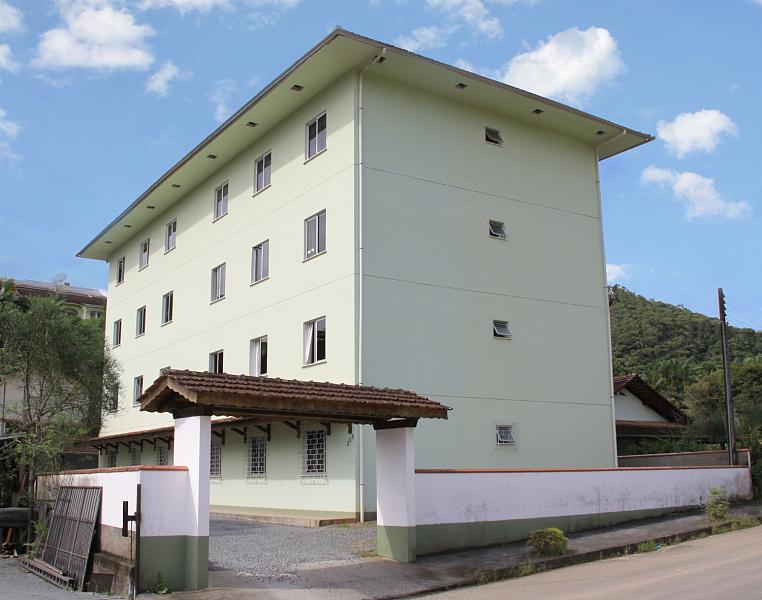 AMPLO APARTAMENTO 03 QUARTOS 1