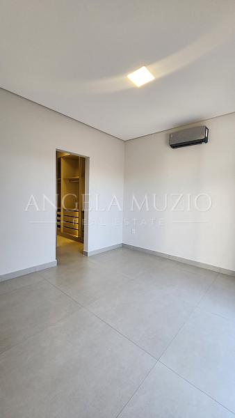Casa contempor�nea � venda no Condom�nio Dona Maria C�ndida � Indaiatuba/SP 19