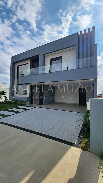 Casa de alto padr�o � venda no Condom�nio Dona Maria C�ndida | 4 su�tes e piscina 2