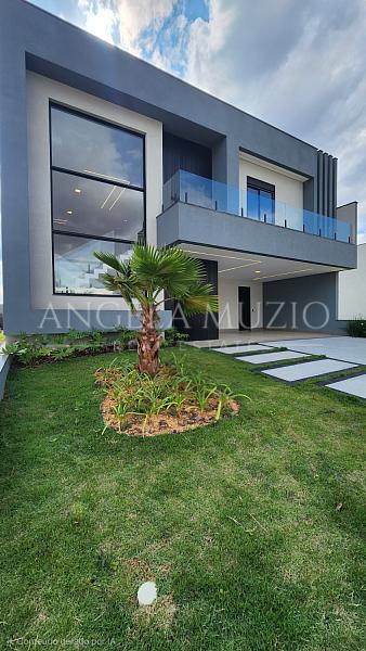 Casa de alto padr�o � venda no Condom�nio Dona Maria C�ndida | 4 su�tes e piscina 1