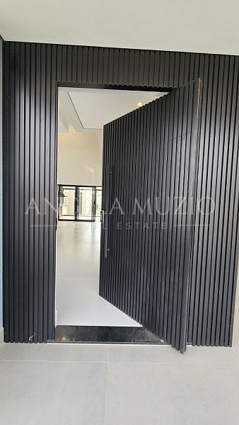 Casa de alto padr�o � venda no Condom�nio Dona Maria C�ndida | 4 su�tes e piscina 3