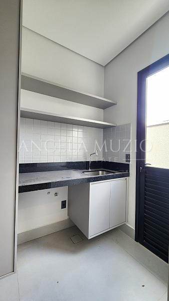 Casa de alto padr�o � venda no Condom�nio Dona Maria C�ndida | 4 su�tes e piscina 9