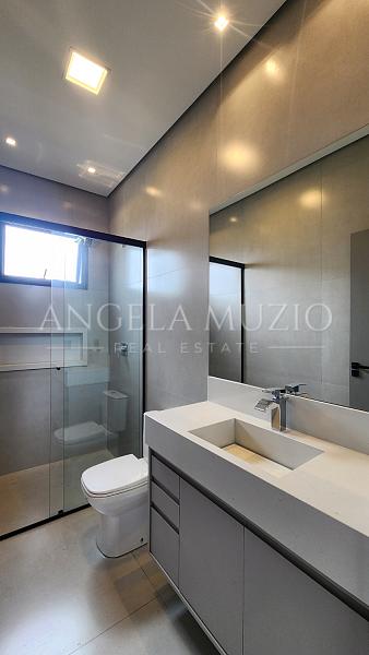 Casa de alto padr�o � venda no Condom�nio Dona Maria C�ndida | 4 su�tes e piscina 31