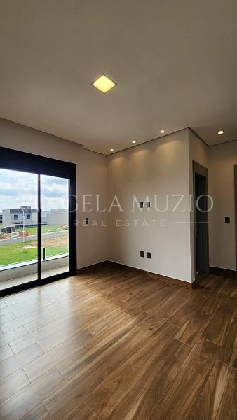 Casa de alto padr�o � venda no Condom�nio Dona Maria C�ndida | 4 su�tes e piscina 32