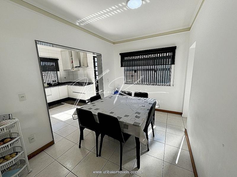 Casa com 3 dormitórios próximo da Alameda Lucas Nogueira Garces - Jardim do Lago em Atibaia — foto 47