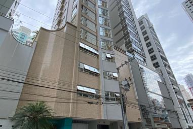 Apartamento com 3 quartos à venda, 120m², 4 banheiros, 2 garagens - Centro - Balneário Camboriú