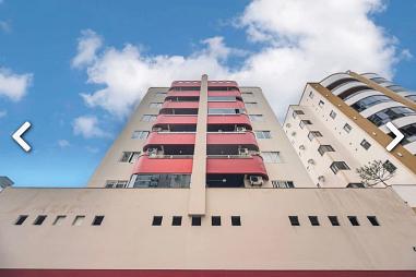 Apartamento com 2 quartos à venda, 131m², 2 banheiros, 1 garagem - Centro - Balneário Camboriú