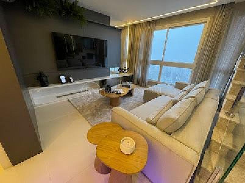 3 Suítes, 4 Vagas de Garagem — foto 3