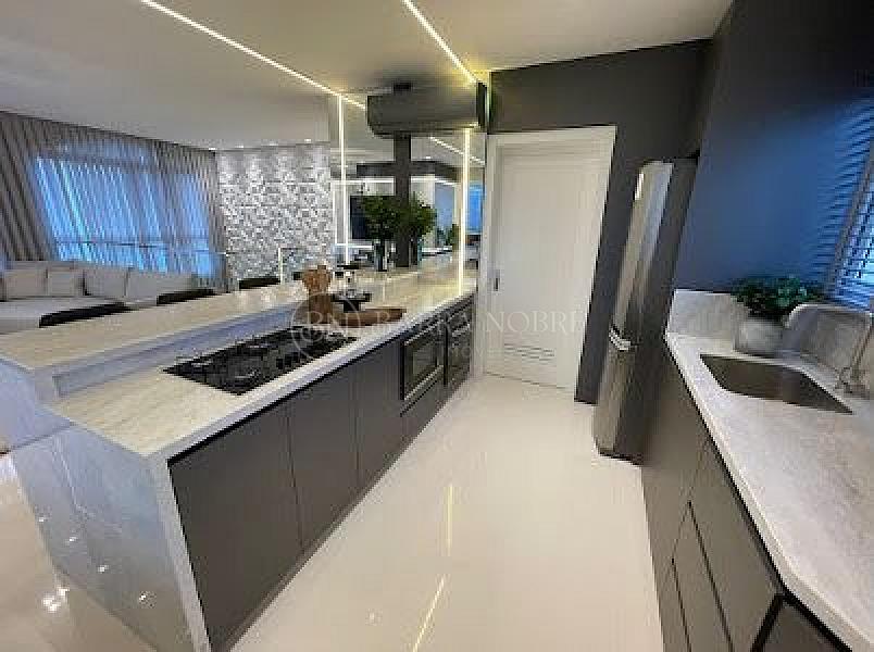 3 Suítes, 4 Vagas de Garagem — foto 12