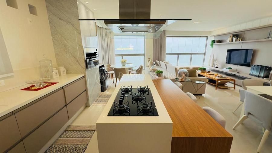 4 Suítes, 3 Vagas de Garagem — foto 4