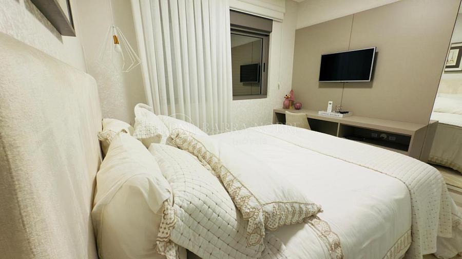 4 Suítes, 3 Vagas de Garagem — foto 8