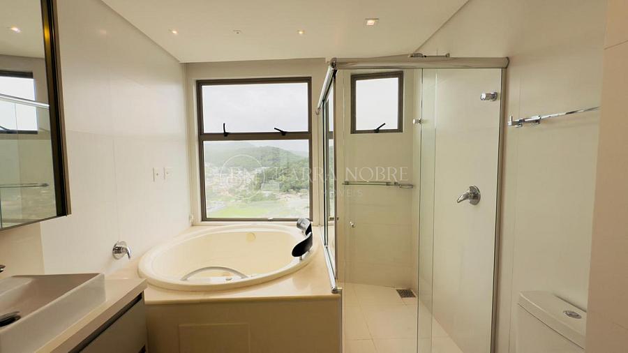 4 Suítes, 3 Vagas de Garagem — foto 18