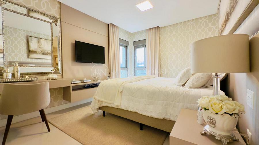 4 Suítes, 3 Vagas de Garagem — foto 17