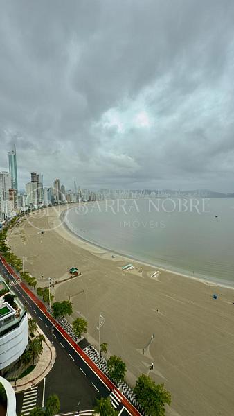 4 Suítes, 3 Vagas de Garagem — foto 23