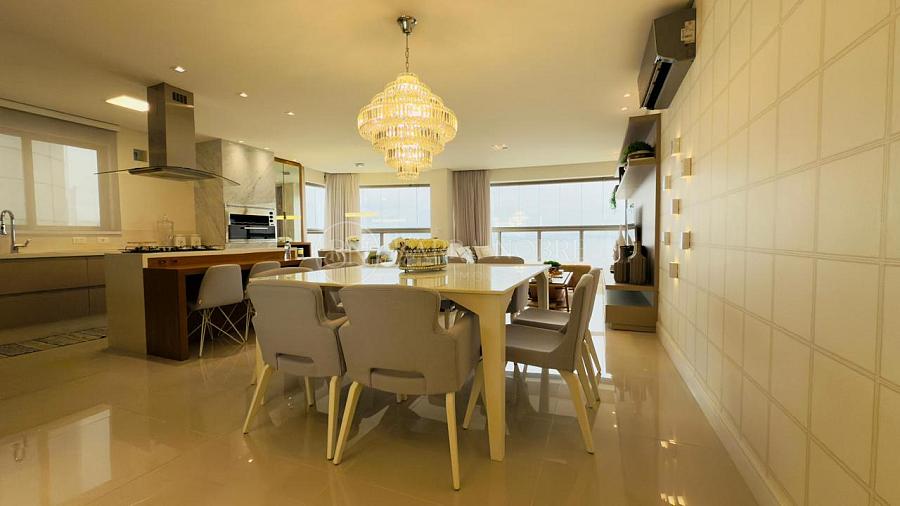 4 Suítes, 3 Vagas de Garagem — foto 6