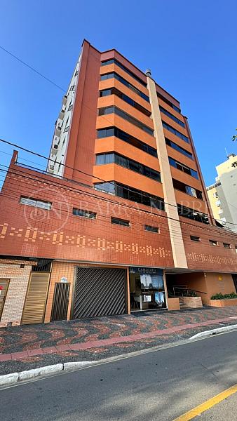 2 Dormit�rios sendo 1 Su�te, 2 Vagas 1