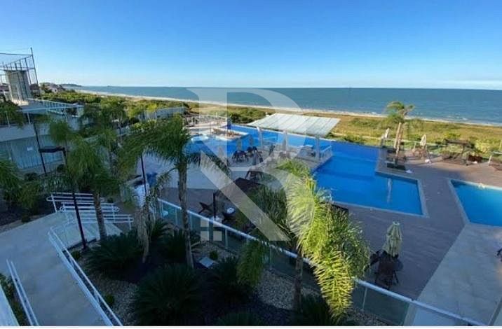 3 Dormitórios no maior Home Clube da praia