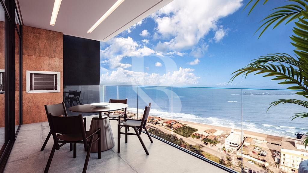 Com 3 suítes, perto do mar