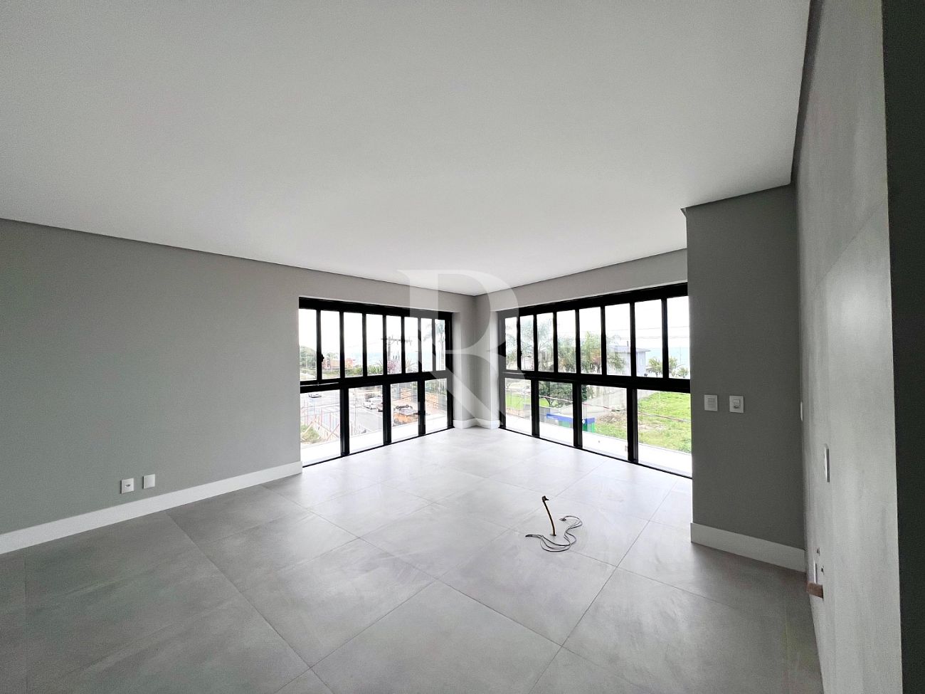 Com 3 quartos. Apartamentos a venda em Balneário Piçarras SC. Merídio - Xpcon