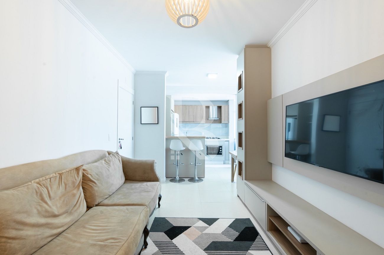 Com 2 quartos. Apartamento a venda em Balneário Piçarras - SC