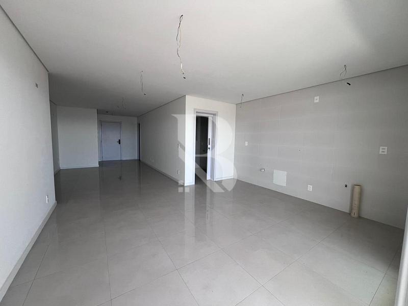 Com 3 quartos. Ocean View - Apartamento frente mar a venda em Balneário Piçarras. — foto 12