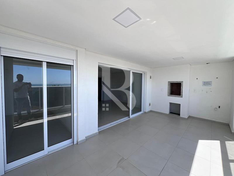 Com 3 quartos. Ocean View - Apartamento frente mar a venda em Balneário Piçarras. — foto 4