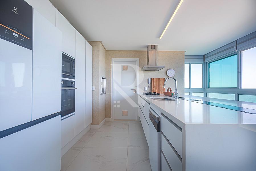 Al Mare Balne�rio Pi�arras SC 12