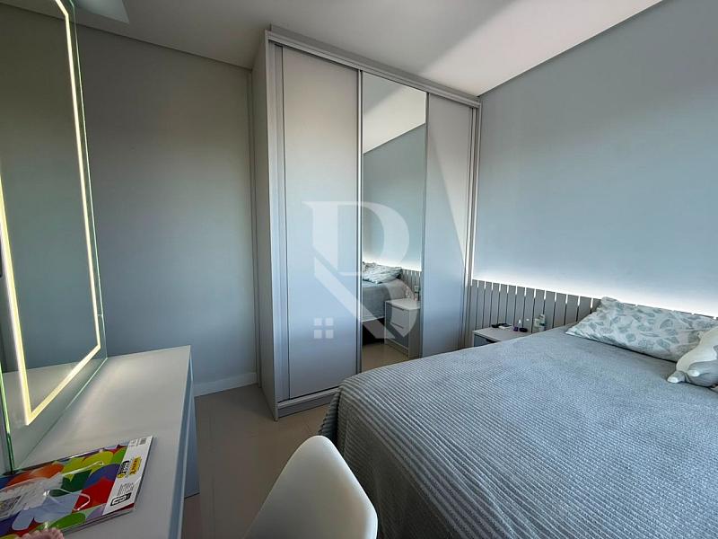 Costa Esmeralda Balne�rio Pi�arras SC 41
