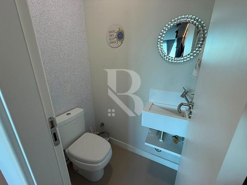 Costa Esmeralda Balne�rio Pi�arras SC 31