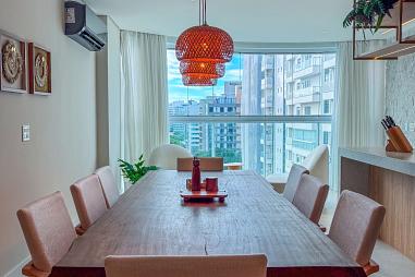 Apartamento com 4 quartos à venda, 180m², 6 banheiros, 3 garagens - Praia Brava - Itajaí