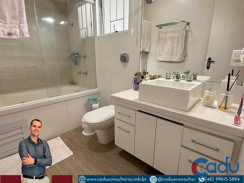 CASA MOBILIADA COM PISCINA NA PEDRA BRANCA | 205m² PRIVATIVOS | 4 DORMITÓRIOS — foto 14