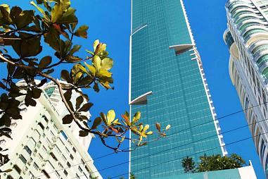 Apartamento4 dormitórios, 4 suítes, 3 vagas de garagem frente mar em Balneário  Camboriú