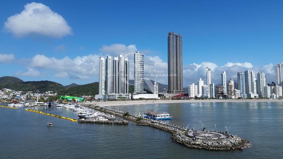 Apartamento no Edifício Yachthouse By Pininfarina em Balneário Camboriú — foto 3
