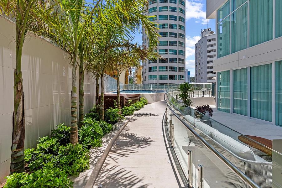 Apartamento com 4 dormitórios, 4 suítes, 3 vagas de garagem em Balneário Camboriú — foto 6