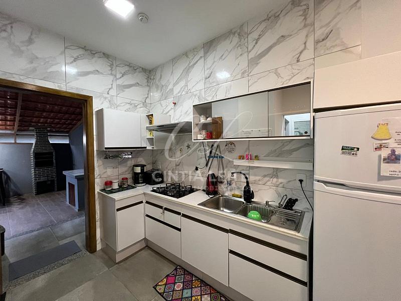 Casa a Venda a 700m da Praia de Armação – Mobiliada e com Área de Festas — foto 4