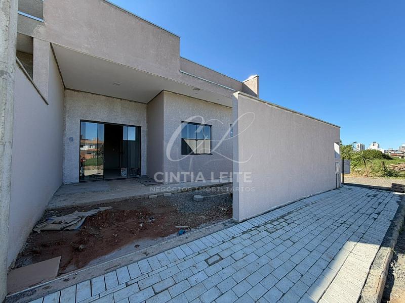 Casa a venda de Esquina a 1.100m da Praia no Itacolomi em Balneario Pi�arras| 2 Quartos (1 Su�te) | 1
