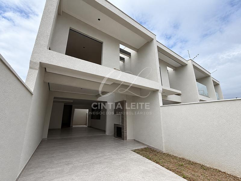 Sobrado a Venda com |3 Quartos Sendo 1 Suite| a 1000m da Praia na Nossa Senhora da Paz em Pi�arras 1