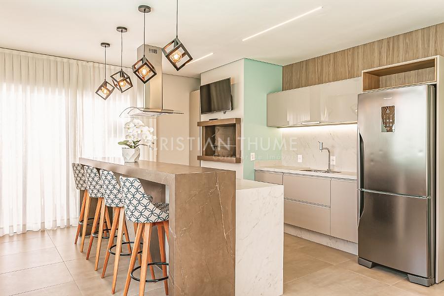 Cobertura Duplex em Jurer�, 2 Su�tes, 2 Vagas, Mobiliada, a 50 m do Mar 24