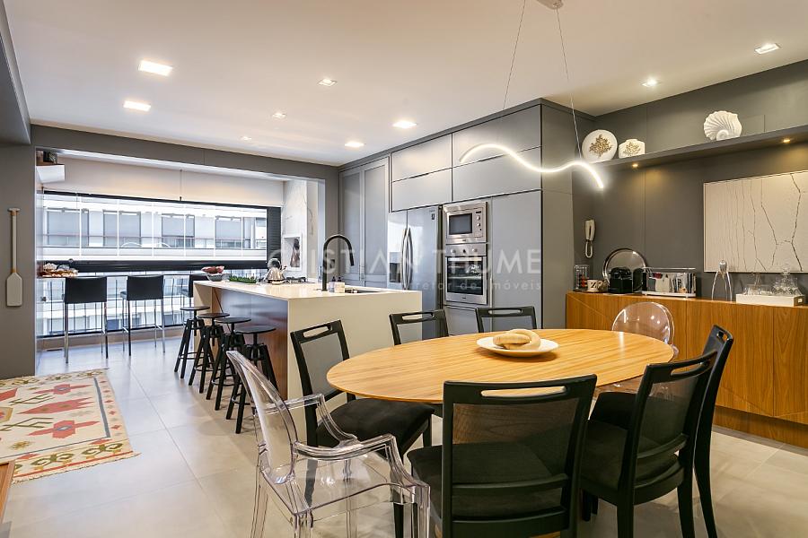 Cobertura Duplex em Jurer�, 2 Su�tes, 2 Vagas, Mobiliada, a 50 m do Mar 1