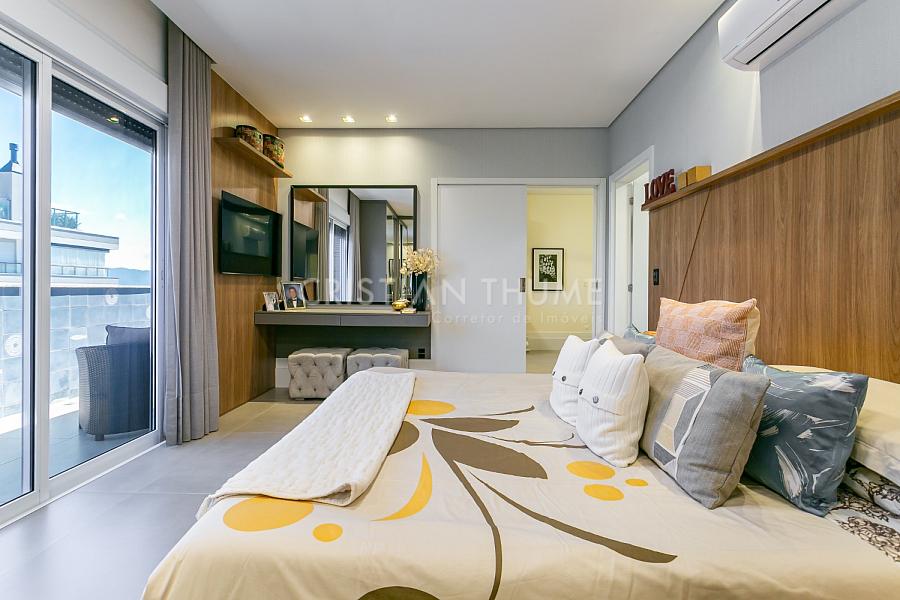 Cobertura Duplex em Jurer�, 2 Su�tes, 2 Vagas, Mobiliada, a 50 m do Mar 21