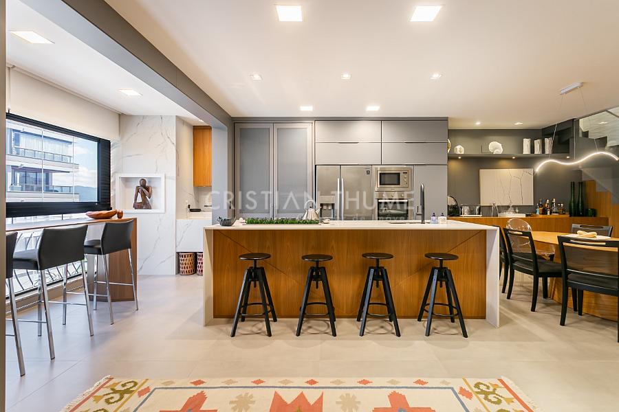 Cobertura Duplex em Jurer�, 2 Su�tes, 2 Vagas, Mobiliada, a 50 m do Mar 4