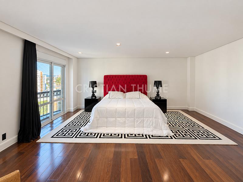Apartamento na Beira-Mar Norte com vista mar e 3 su�tes | La Perle 15