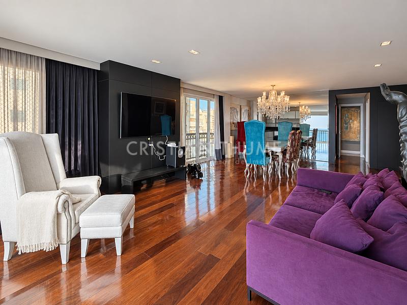 Apartamento na Beira-Mar Norte com vista mar e 3 su�tes | La Perle 5