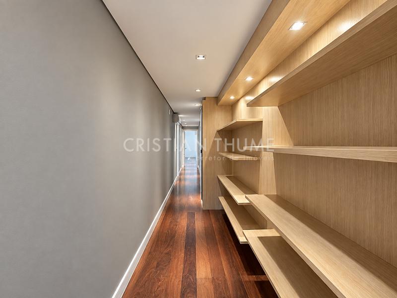 Apartamento na Beira-Mar Norte com vista mar e 3 su�tes | La Perle 9