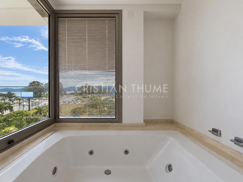 Apartamento na Beira-Mar Norte de Florian�polis com 4 Su�tes, 309 m� e 3 Vagas 10