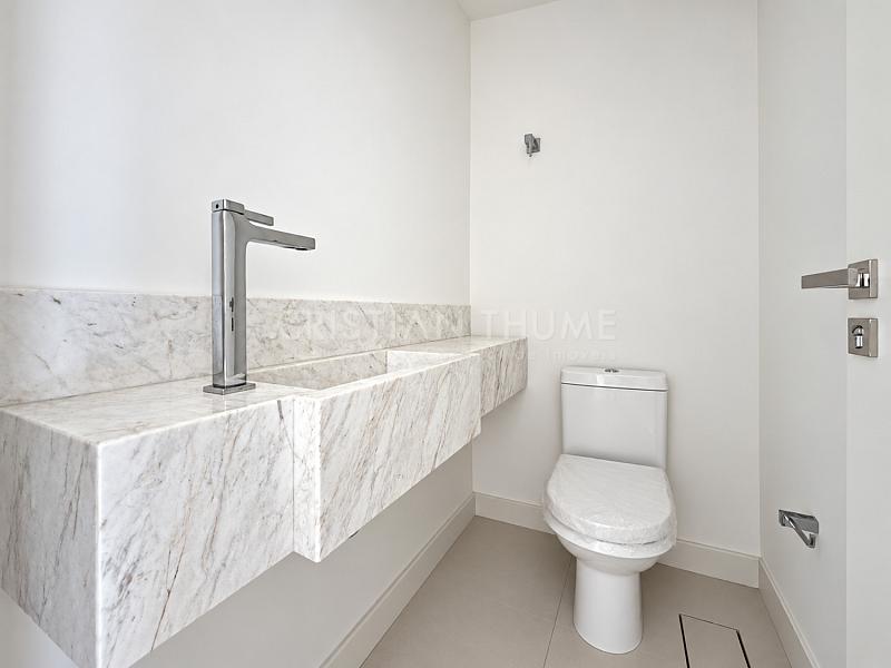 Apartamento na Beira-Mar Norte de Florian�polis com 4 Su�tes, 309 m� e 3 Vagas 18
